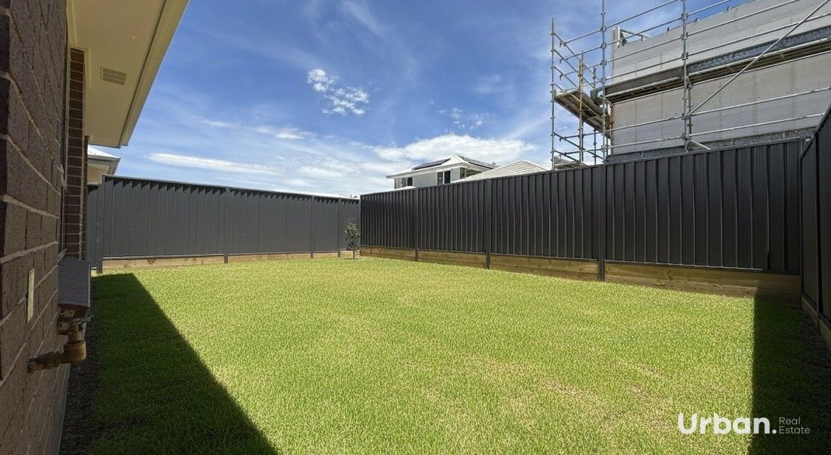 Oran Park 6 Chesterman Loop