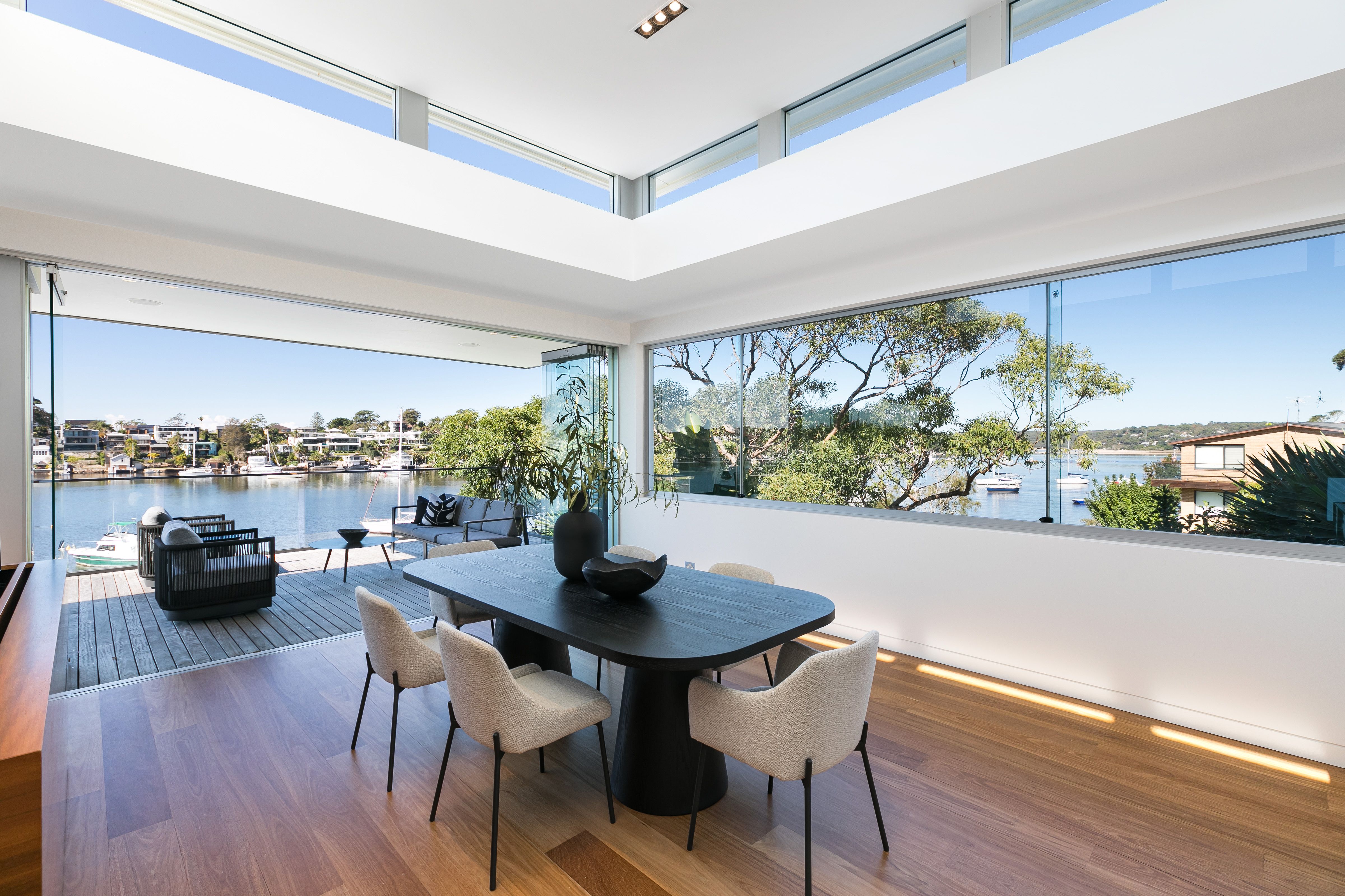 10 Alkira Place CARINGBAH SOUTH 2229