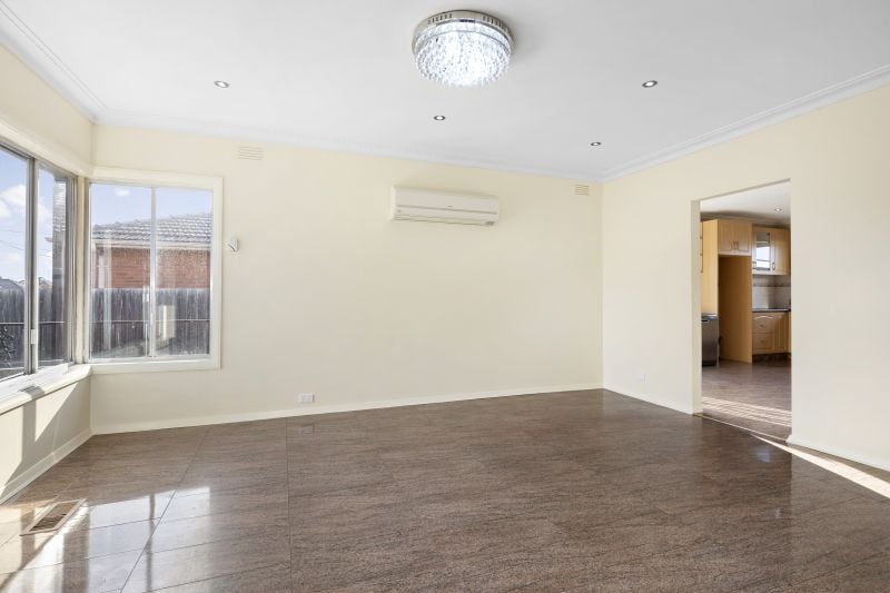 12 Karingal Way, Thomastown