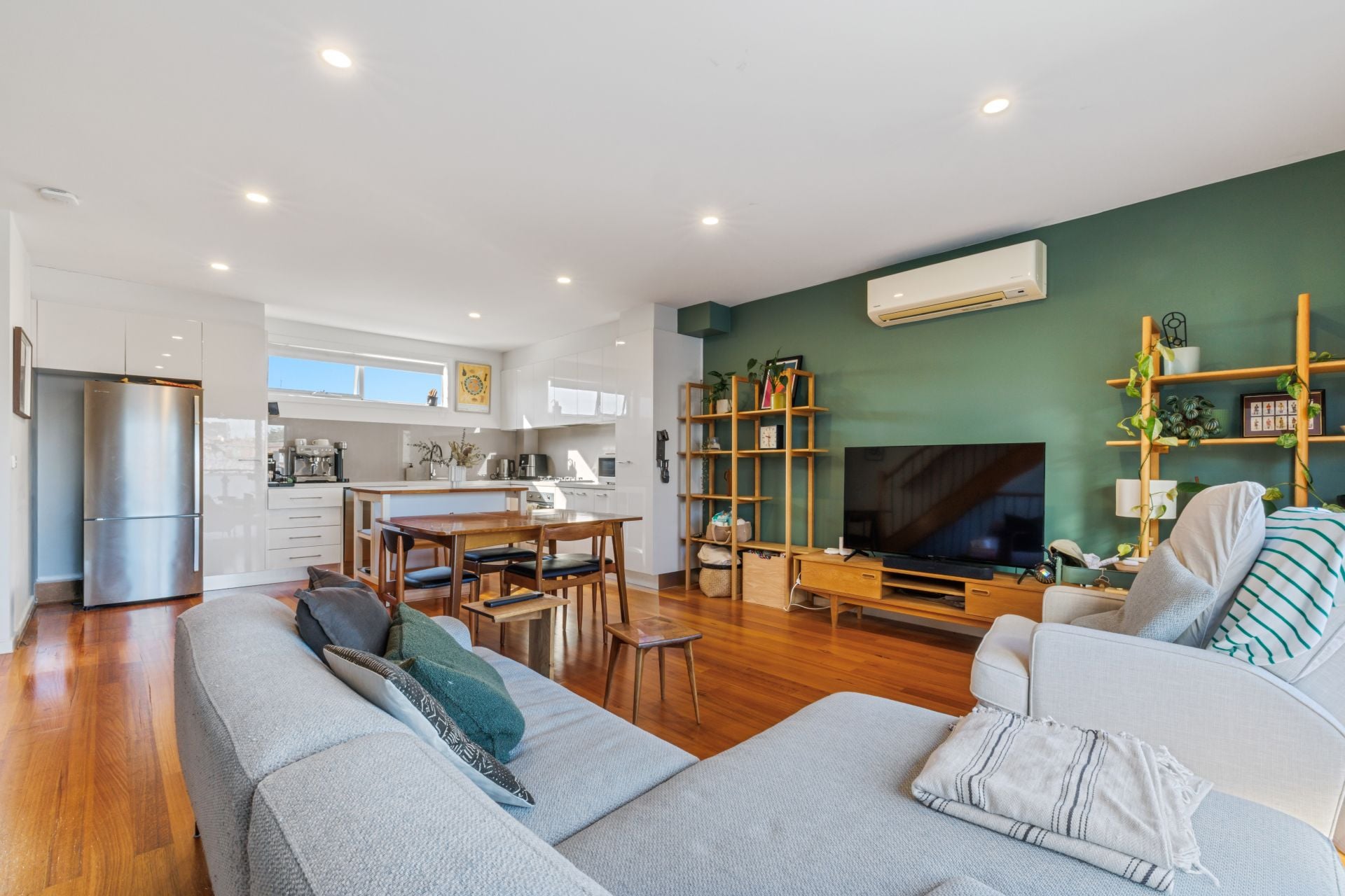 Welcome home to 4/127 Blyth Street.