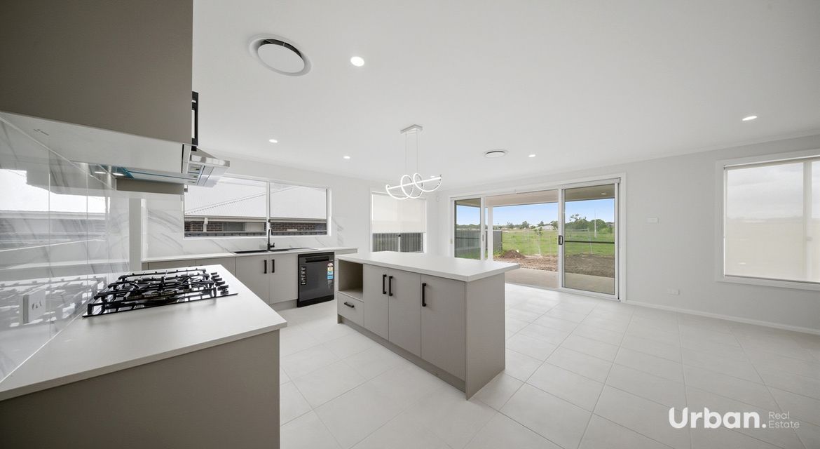 Lochinvar 16 Hewitt Road