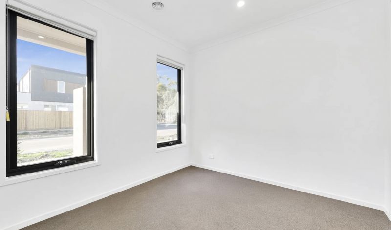 12 Growling Crescent, Wollert