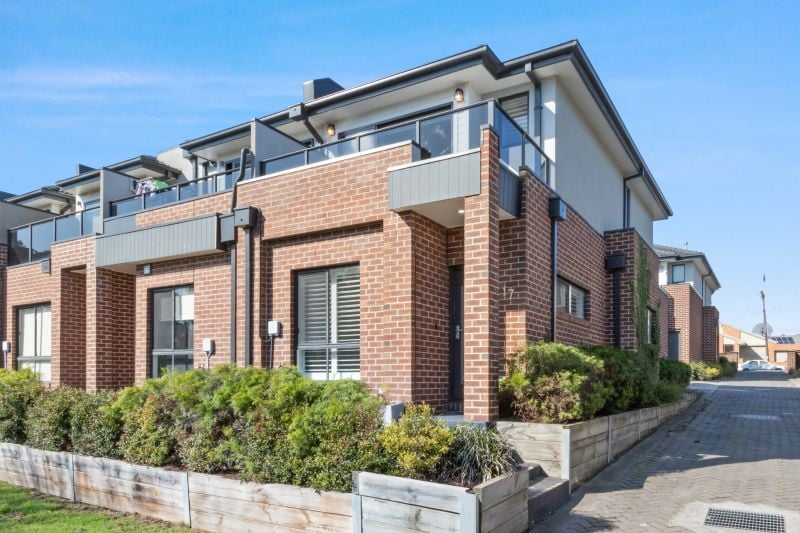 17/87-93 Radford Road, Reservoir