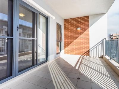13/2 Stockton Bend, Cockburn Central