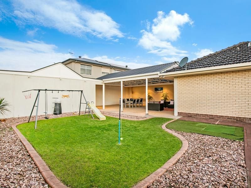 8 Angley Avenue, Findon SA 5023
