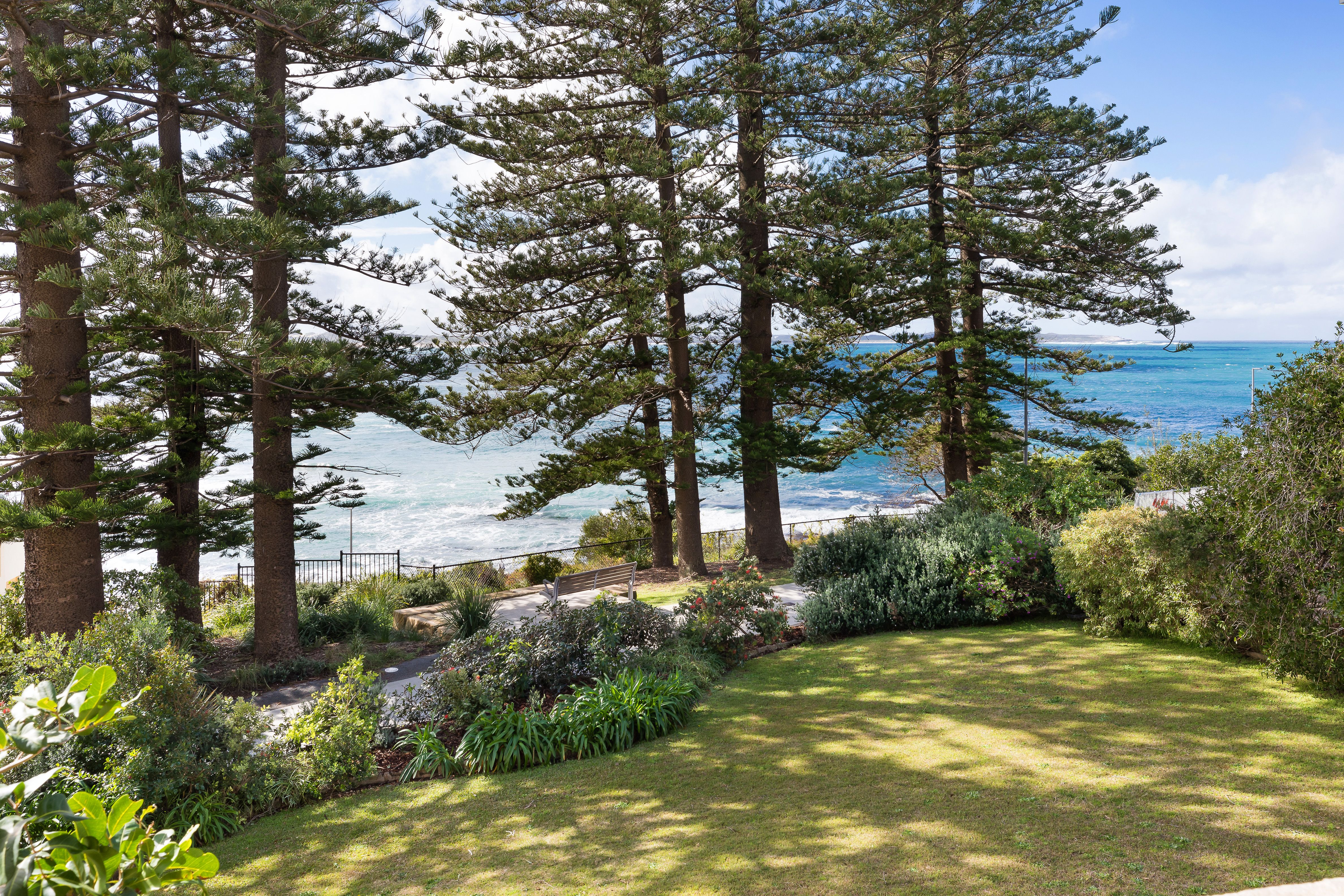 2/5-6 The Esplanade CRONULLA 2230
