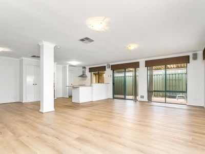 14 Tozer Loop, Atwell