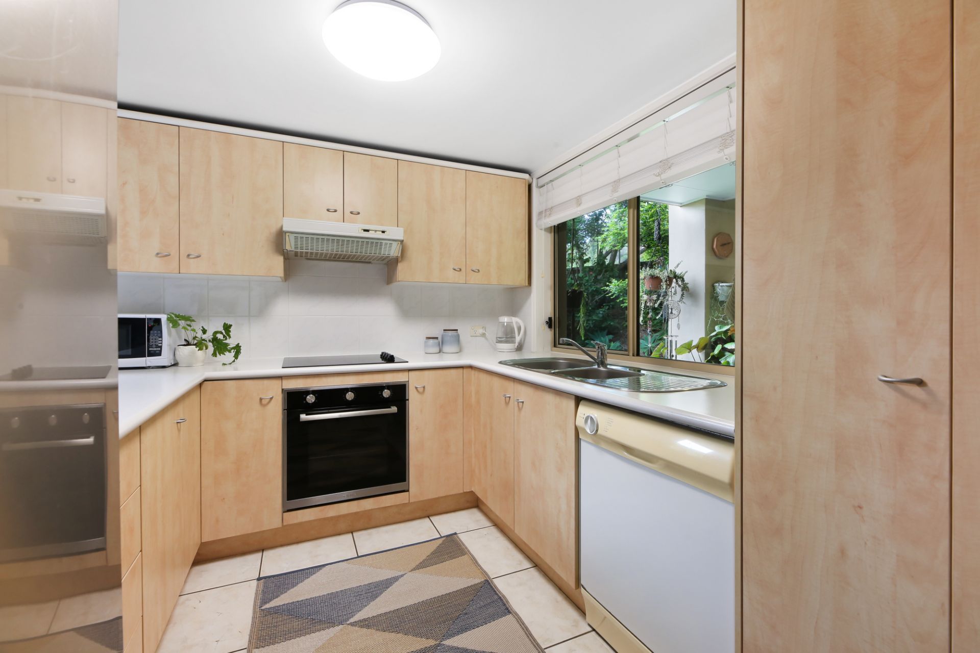 4/1-5 Studio Drive, Pacific Pines, Pacific Pines - Thumbnail 7