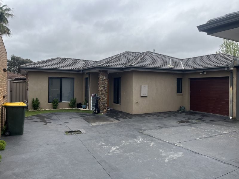 2/2 Brookes Court, Mill Park