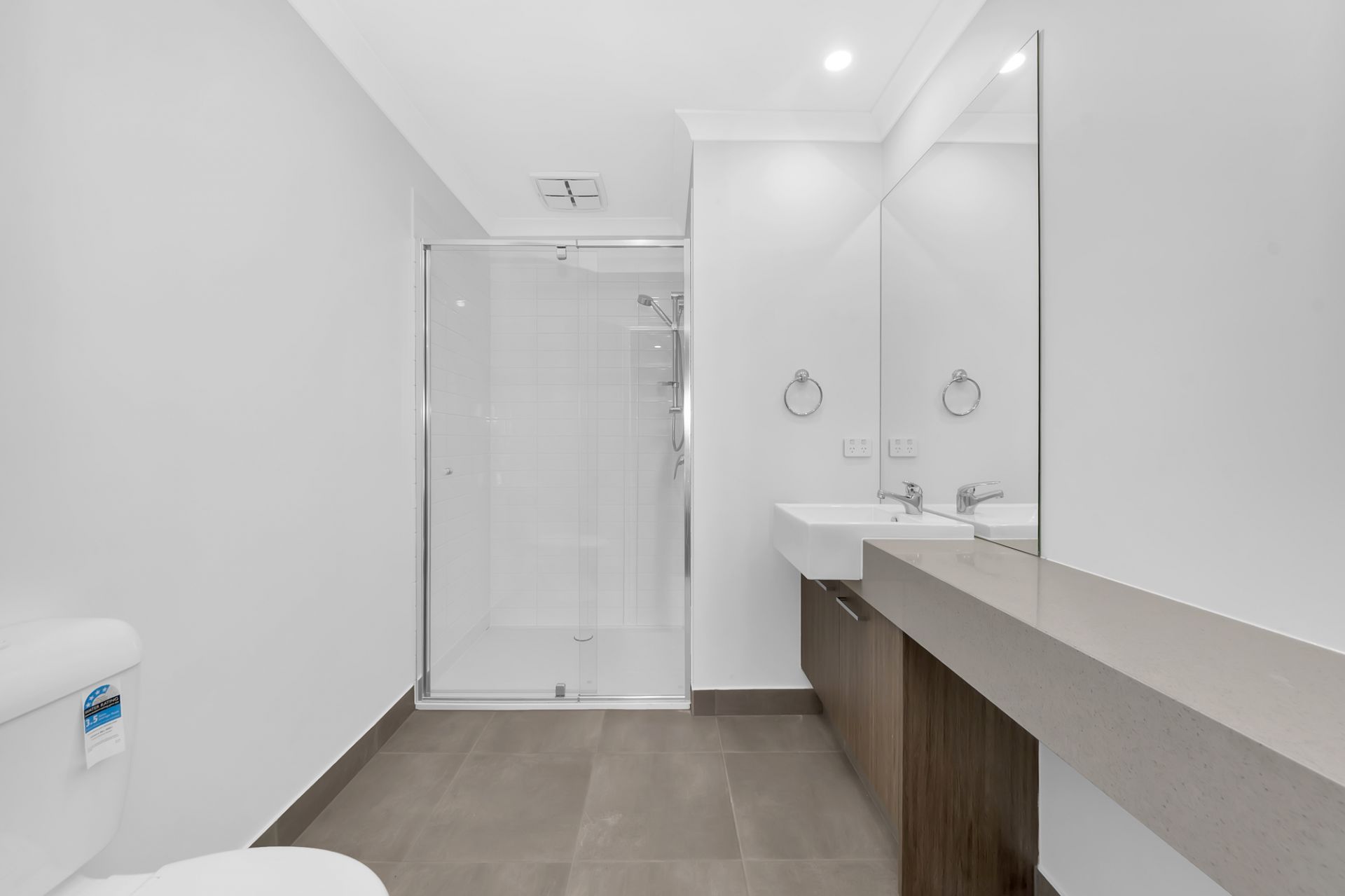 Modern & Low-Maintenance Living