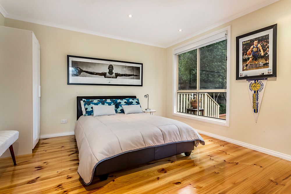 Northern Living in a Premier Location!