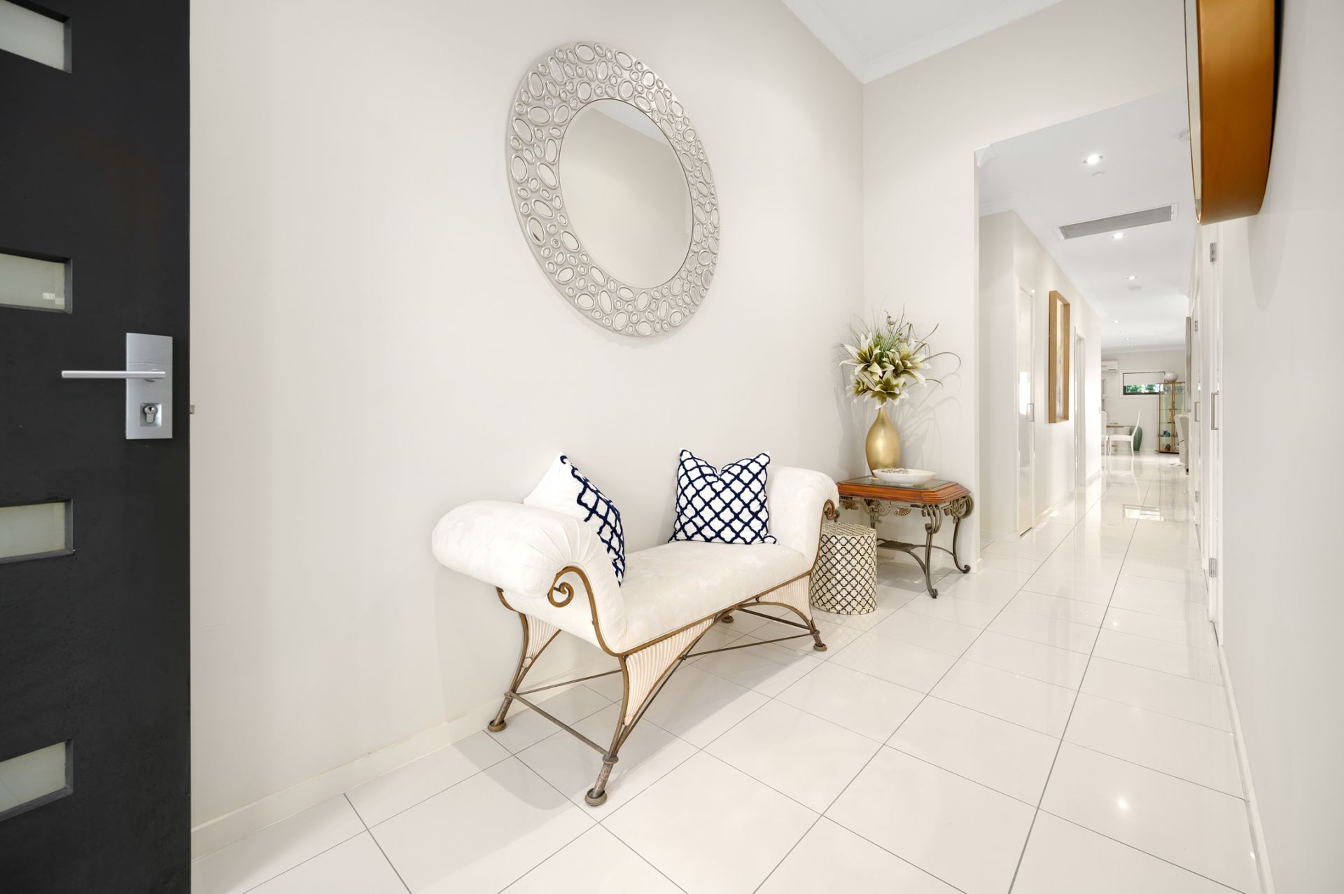 15 Galley Road, Hope Island - Thumbnail 2