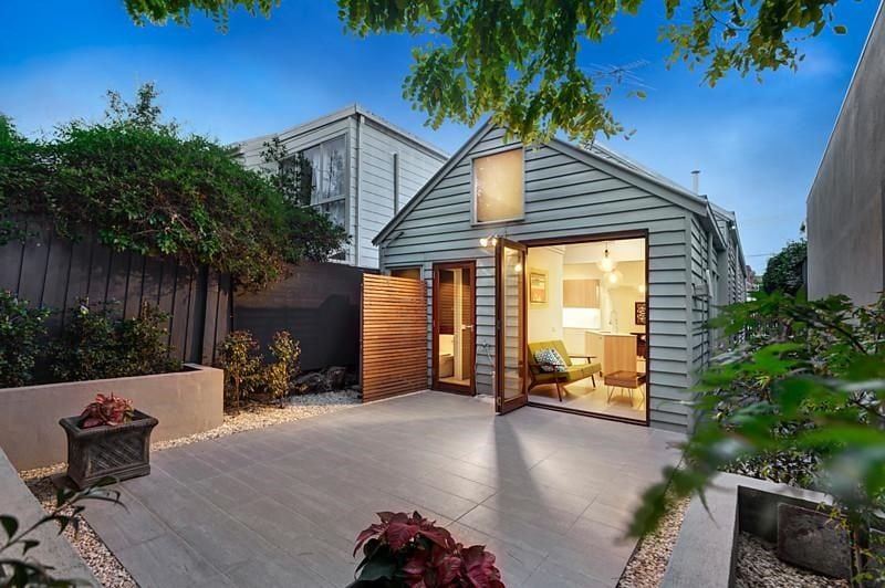 106 Surrey Road North, South Yarra - Thumbnail 2
