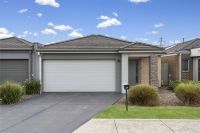26 Woodright Circuit, Cranbourne VIC