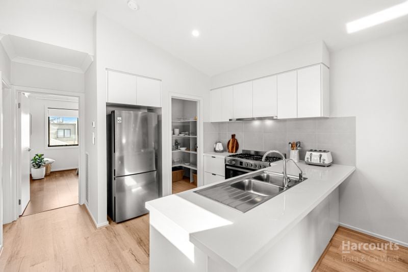 13 Amazing Boulevard, Fraser Rise