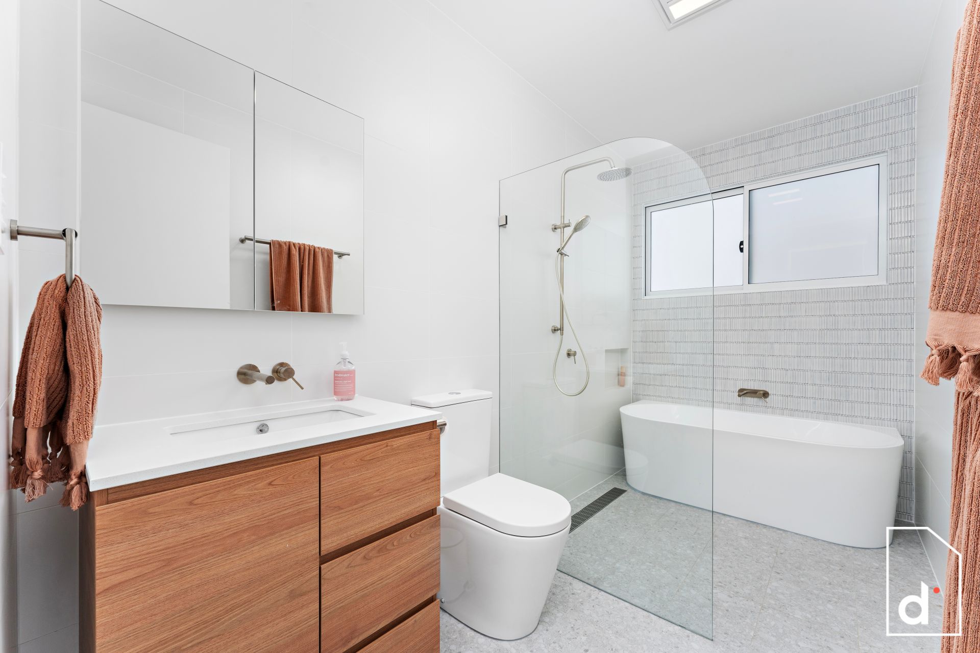 62 Princes Highway, Corrimal NSW