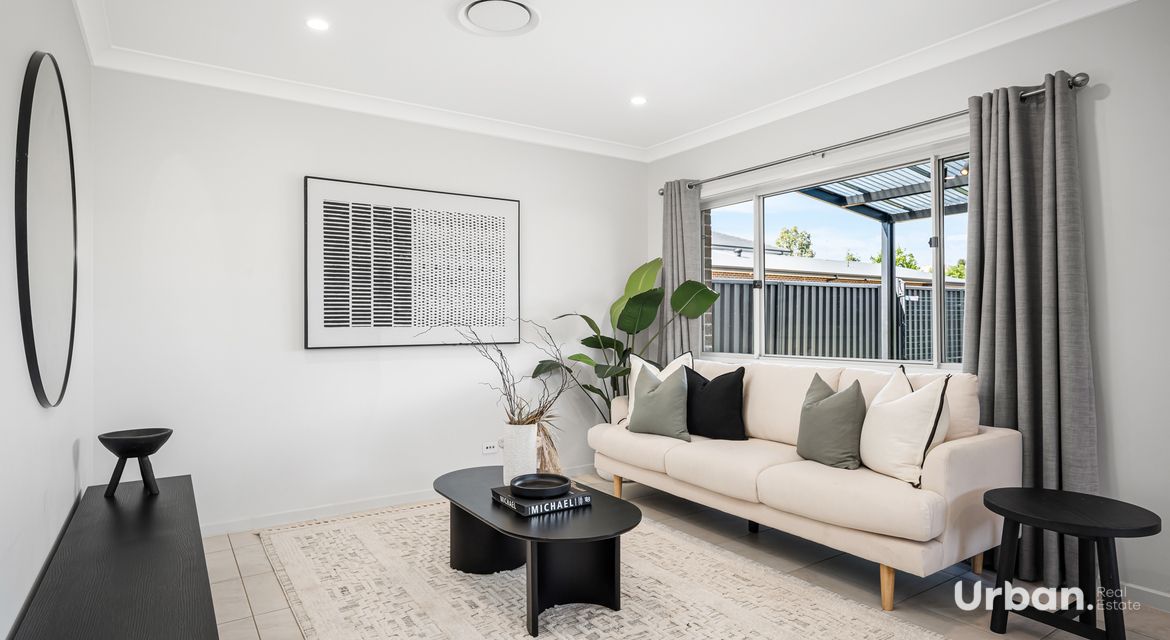 Colebee 16 Sandalwood Crescent
