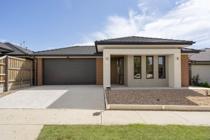 16 Nicastro Avenue, Wollert