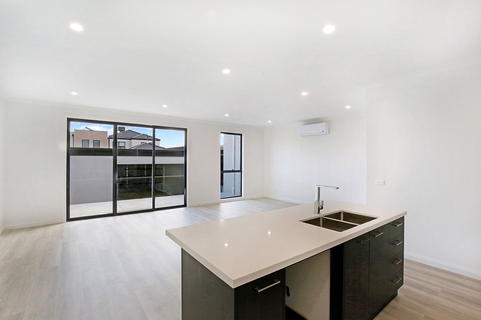 5 Bernese Way, South Morang, South Morang - Thumbnail 5