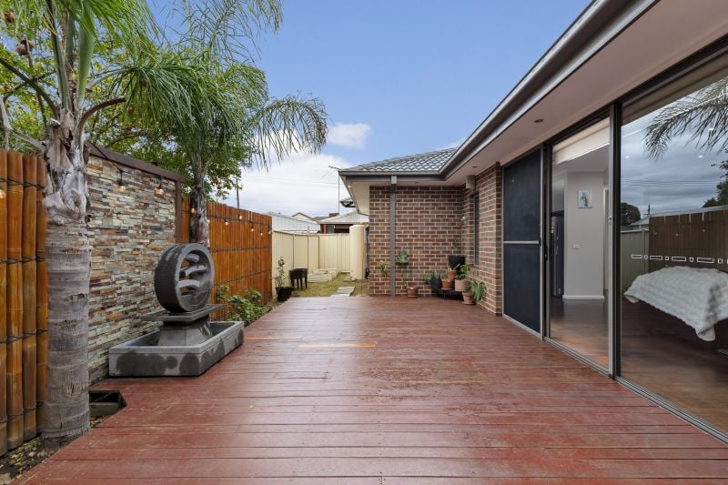 2/38 Waratah Street, Thomastown