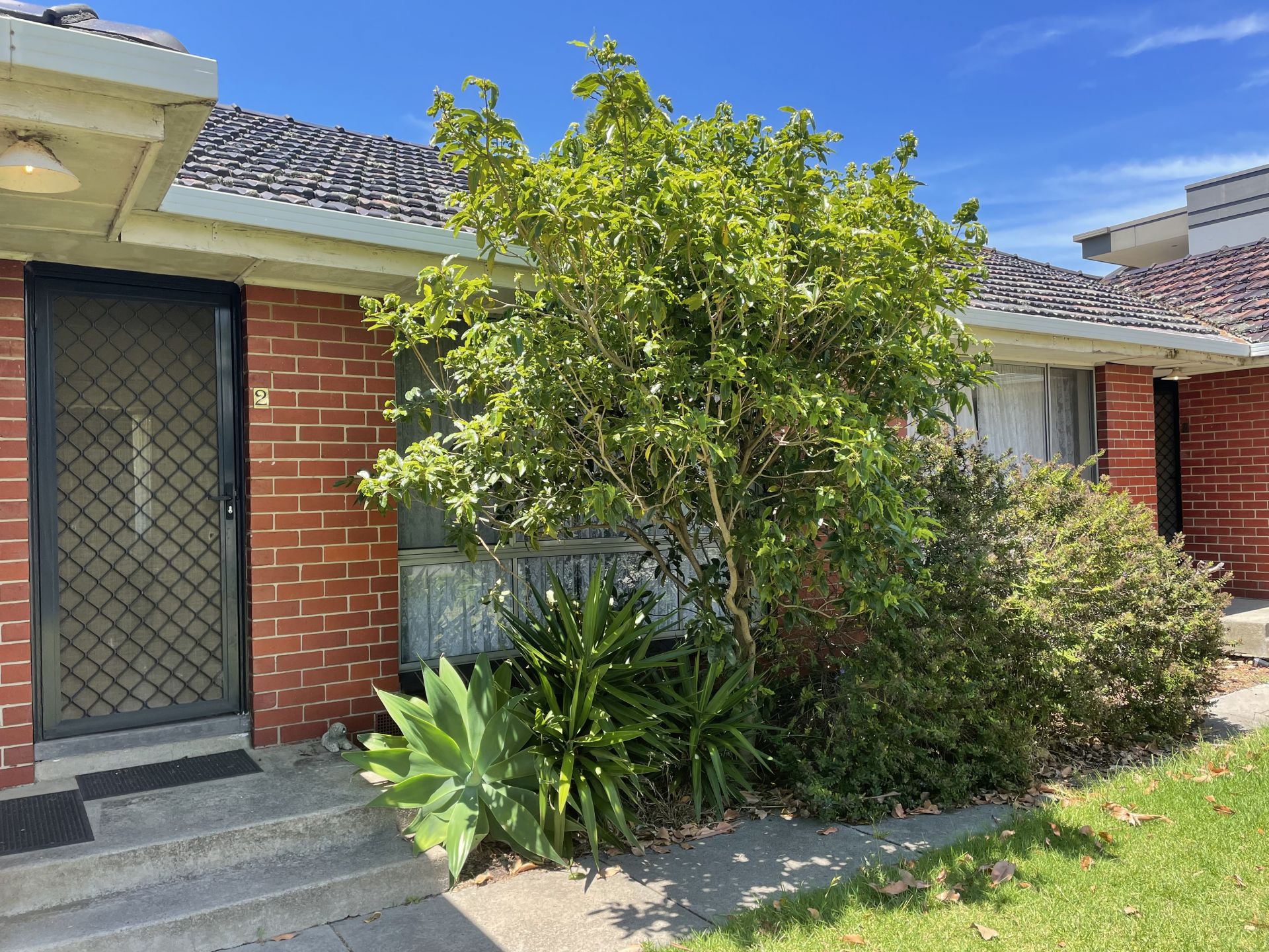 2/8 Station Street, Seaholme - Thumbnail 2