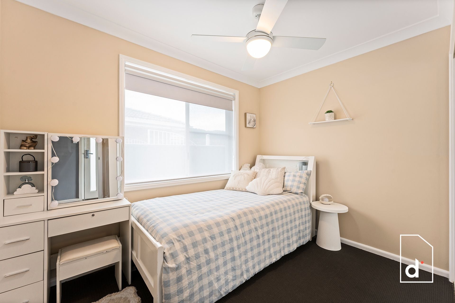 15 Doris Avenue, Woonona NSW