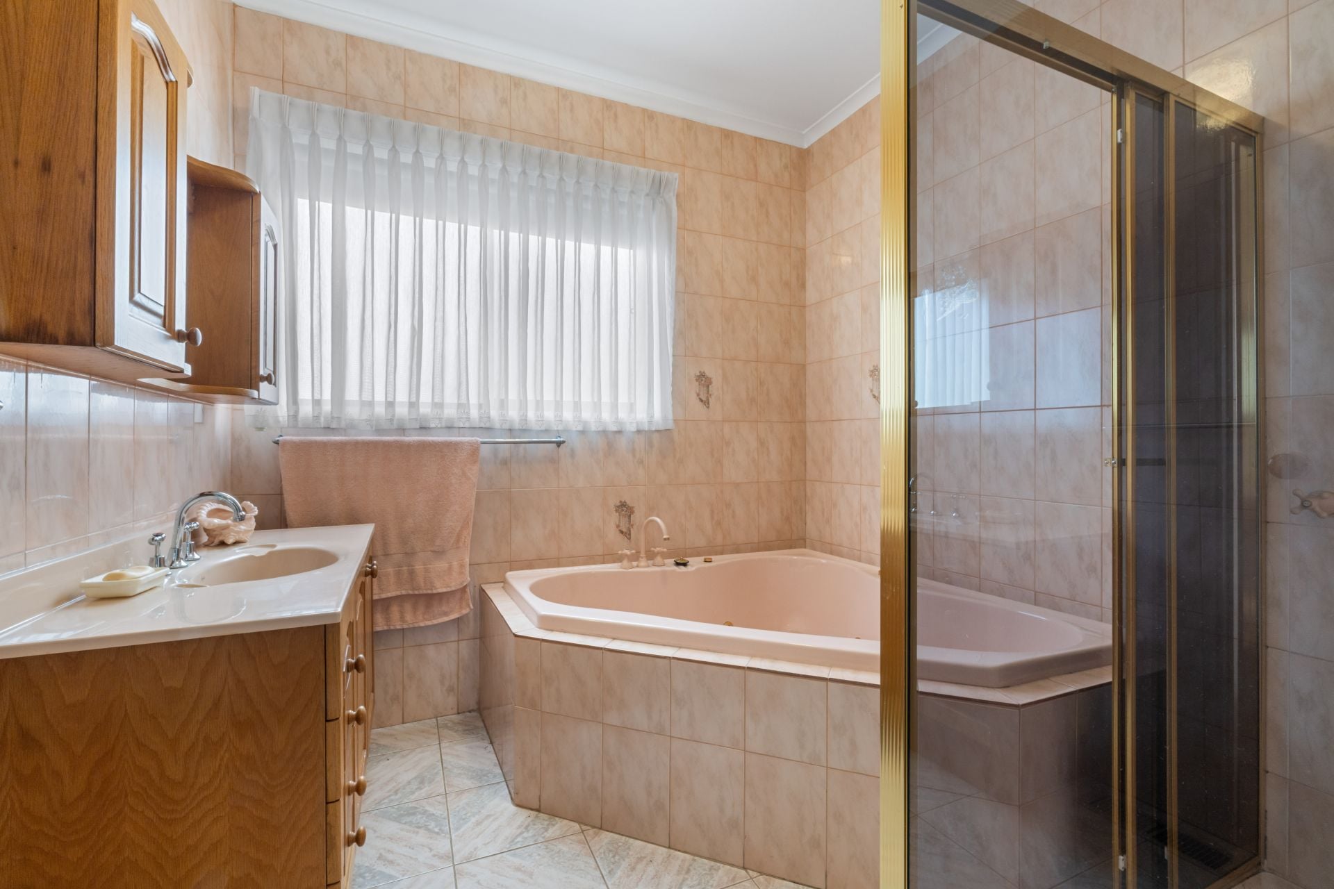 Space, Comfort & Versatility In A Prime Lalor Setting