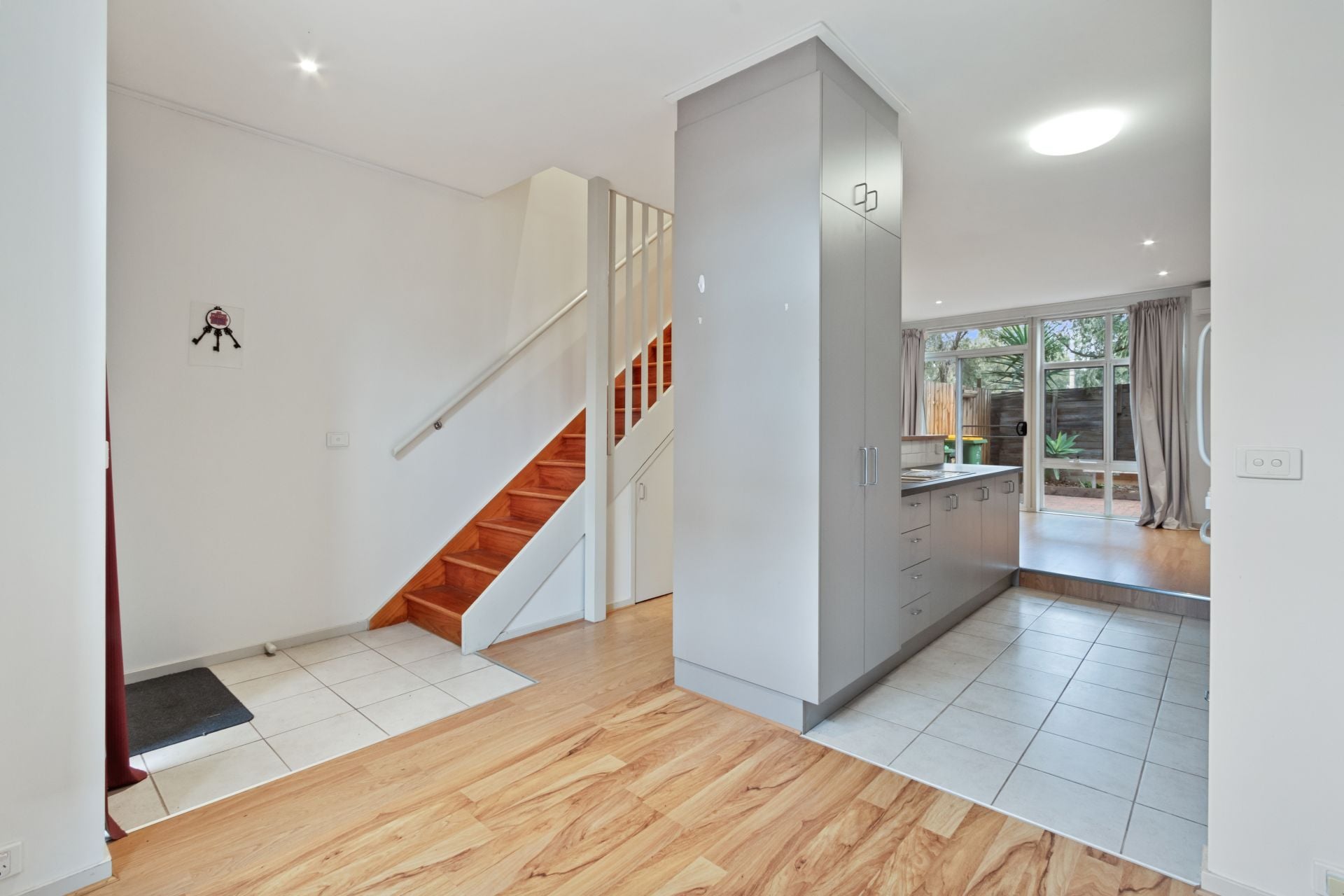 Simplicity, Comfort & Convenience in a Prime Location
