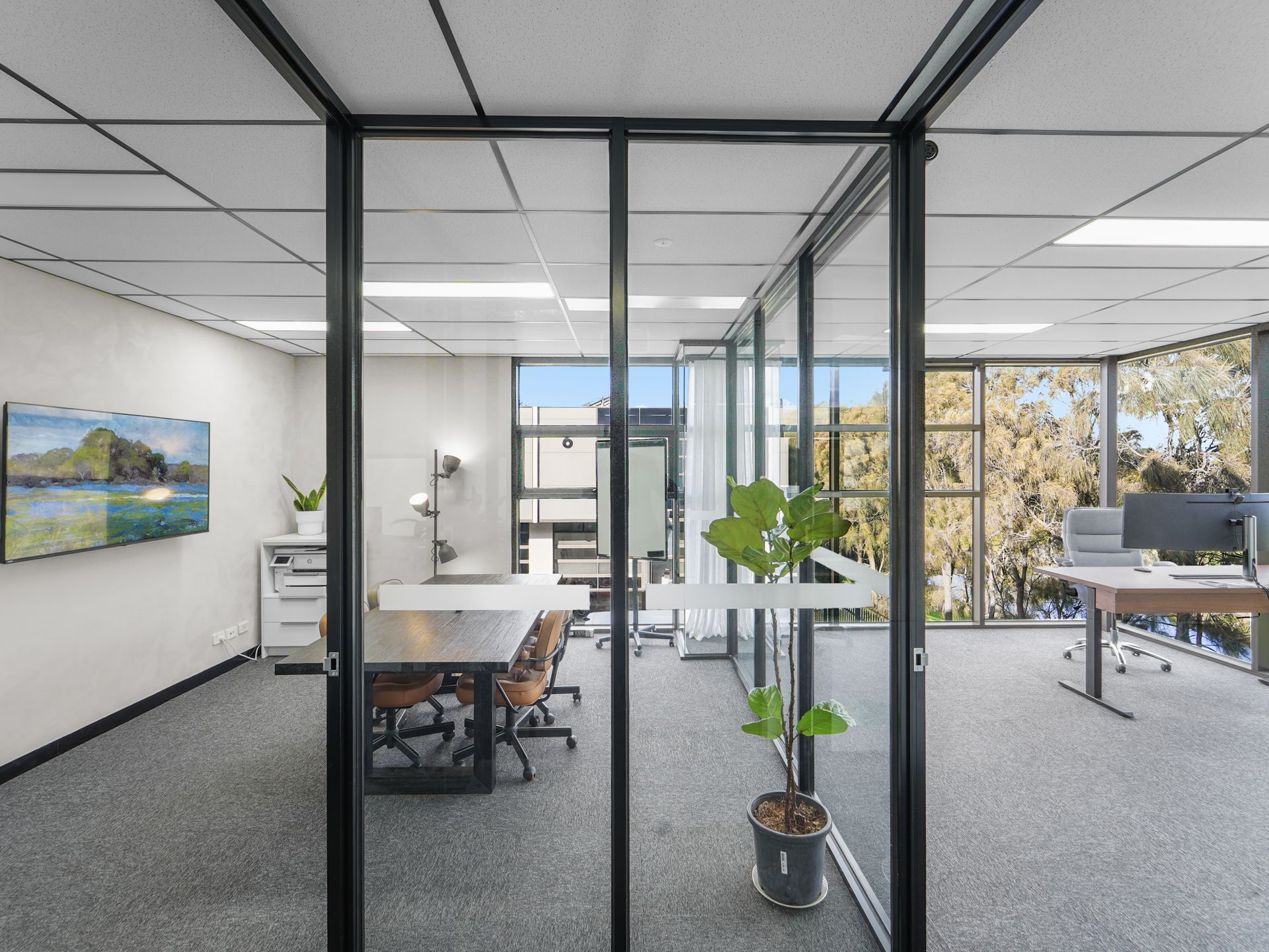PREMIUM OFFICE / WAREHOUSE