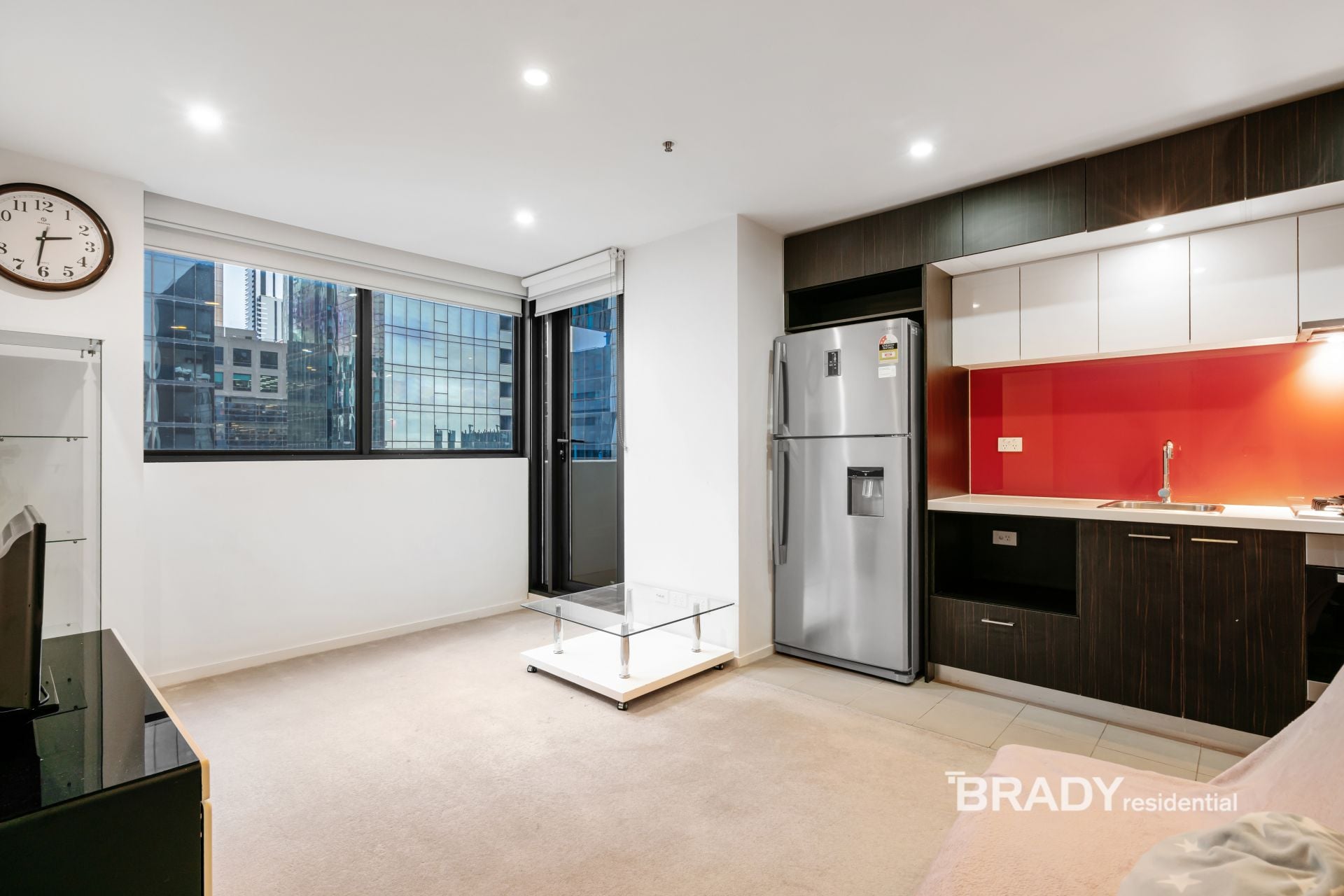 3301/5 Sutherland Street Melbourne VIC, Melbourne - Thumbnail 2