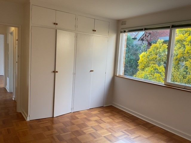 Spacious Light Filled Apartment!