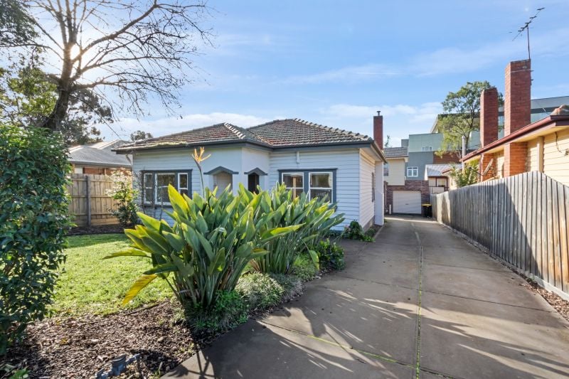 6 Armstead Avenue, Coburg