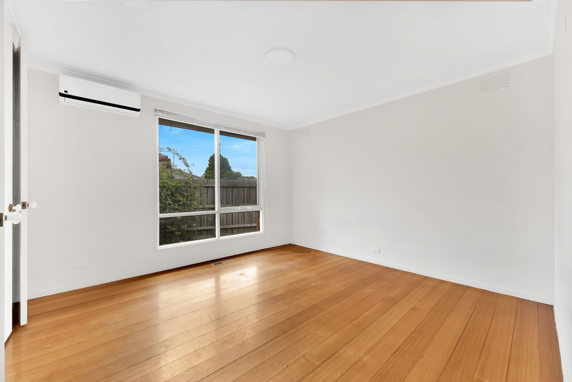 3 Bedroom Home located in Heart of Epping