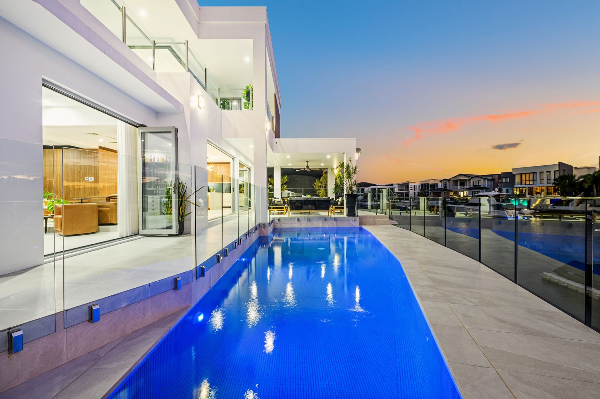 86 Royal Albert Crescent, Sovereign Islands QLD 4216, Sovereign Islands - Thumbnail 2