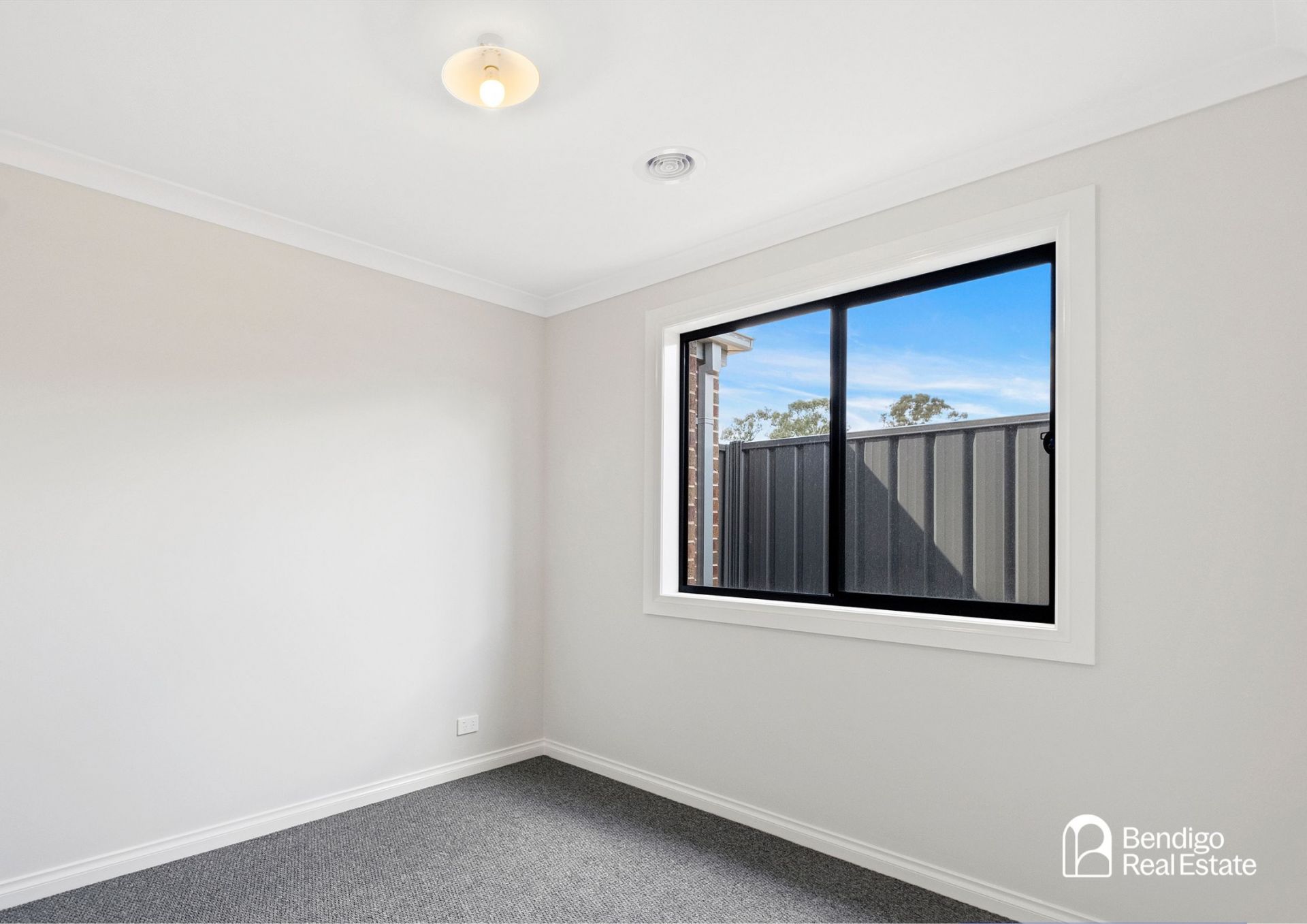 32 Callaghan Street Jackass Flat VIC, Flat - Thumbnail 5