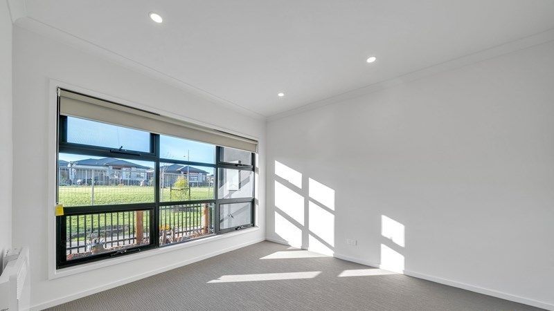 Modern 3-Bedroom Townhouse in a Convenient Location
