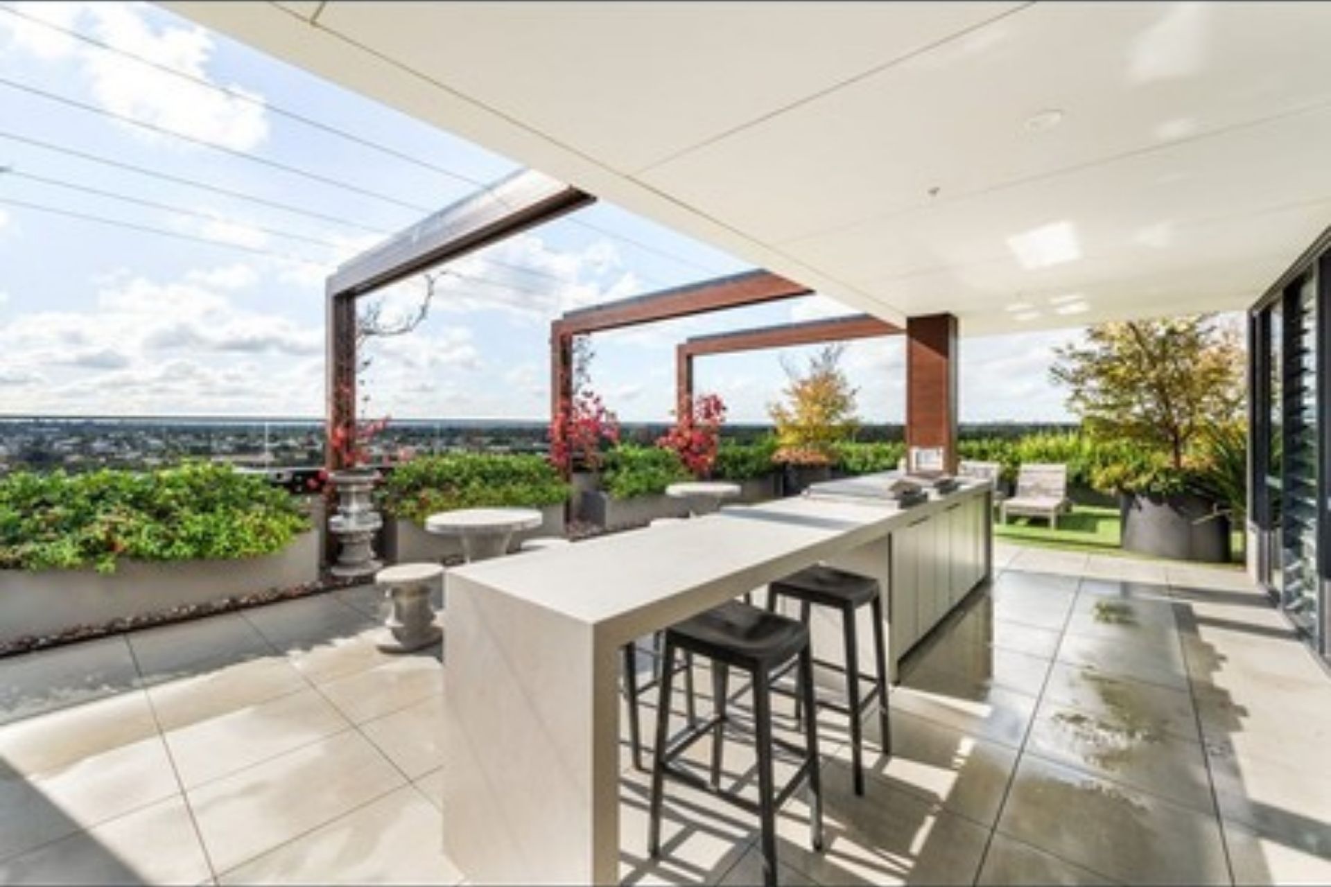 Ultra Modern Living In A Central Location