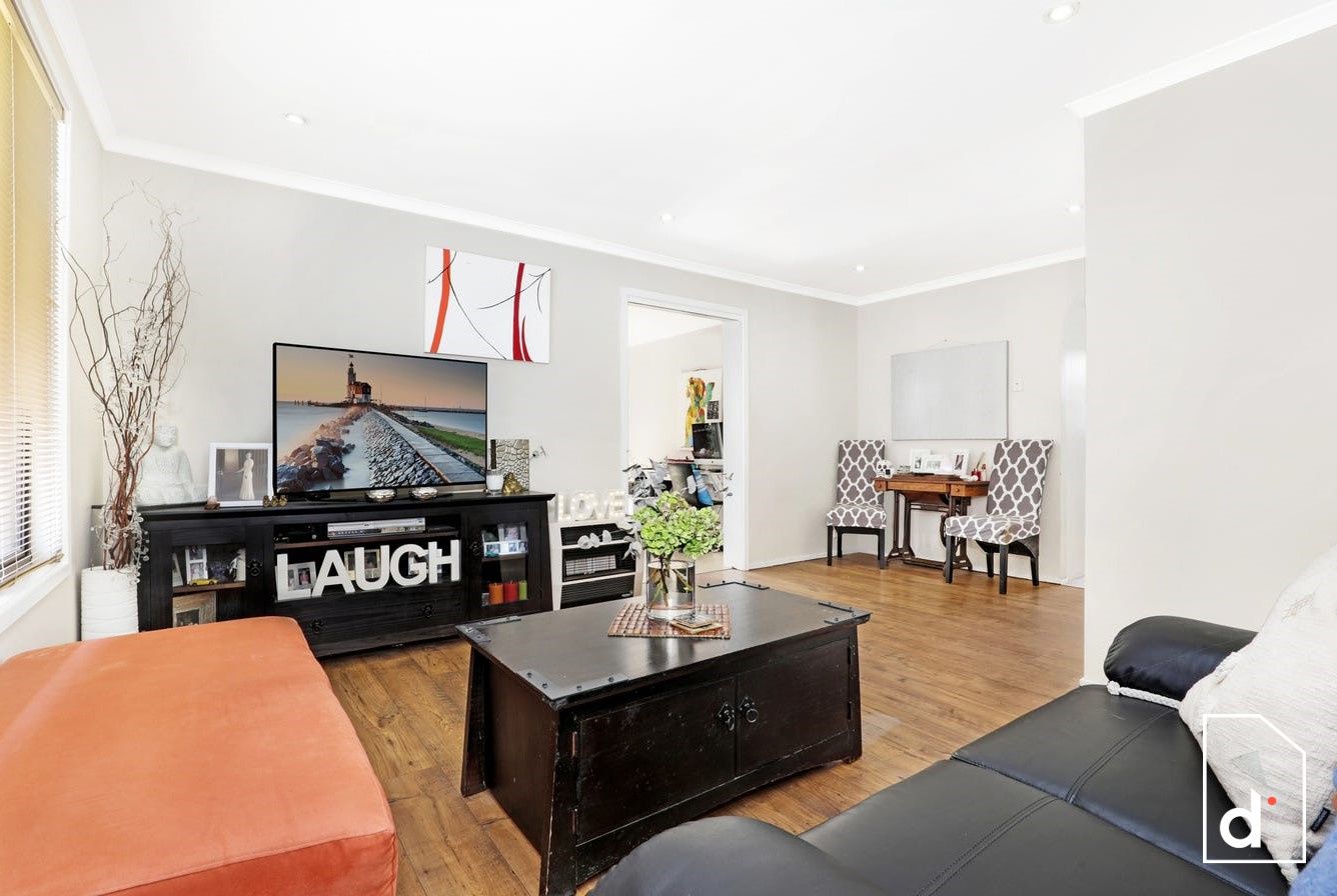 11 Lang Street, Woonona NSW