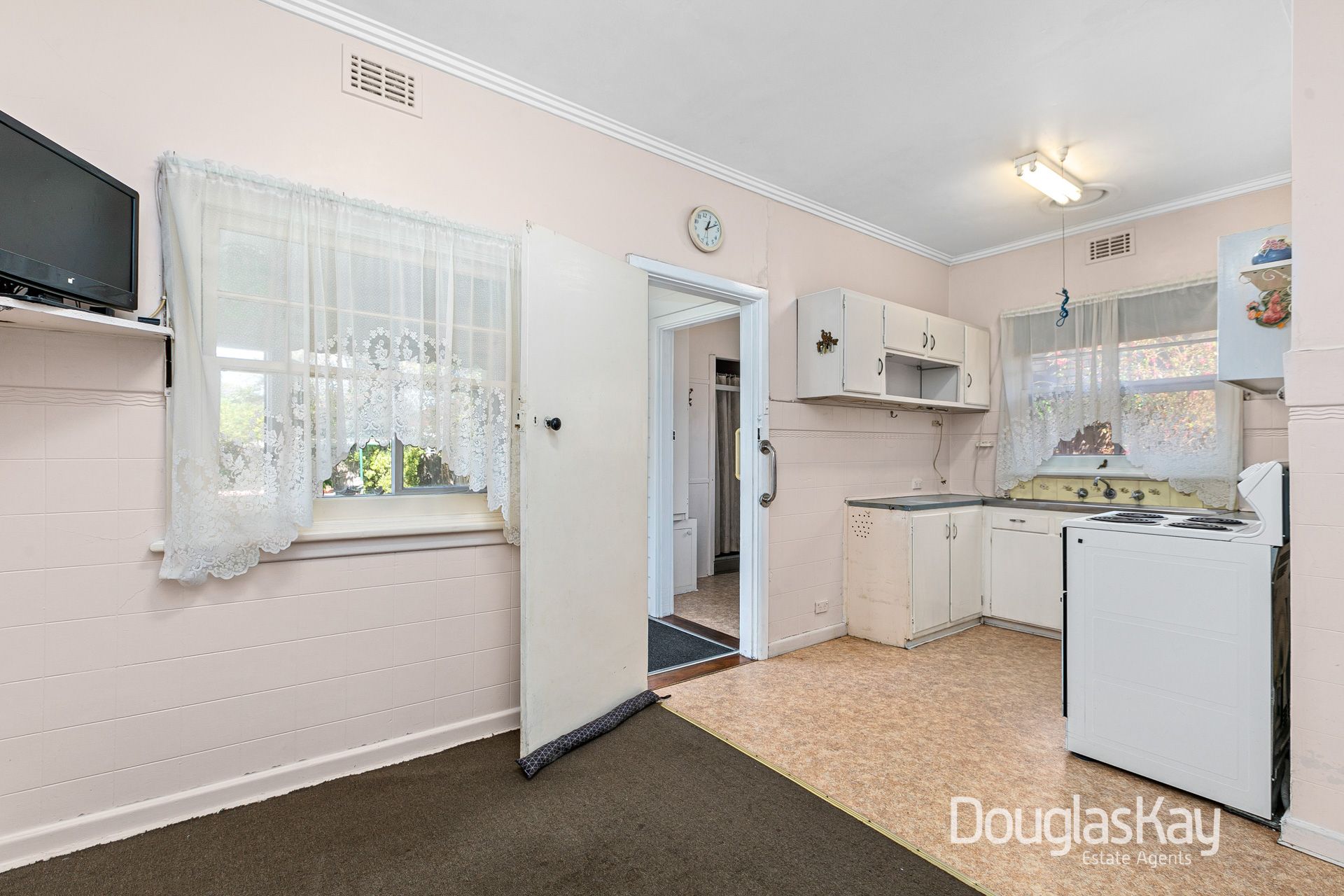 18 Couper-Angus Grove, Sunshine VIC, Sunshine - Thumbnail 8