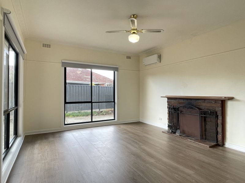 15 Newton Crescent, Lalor