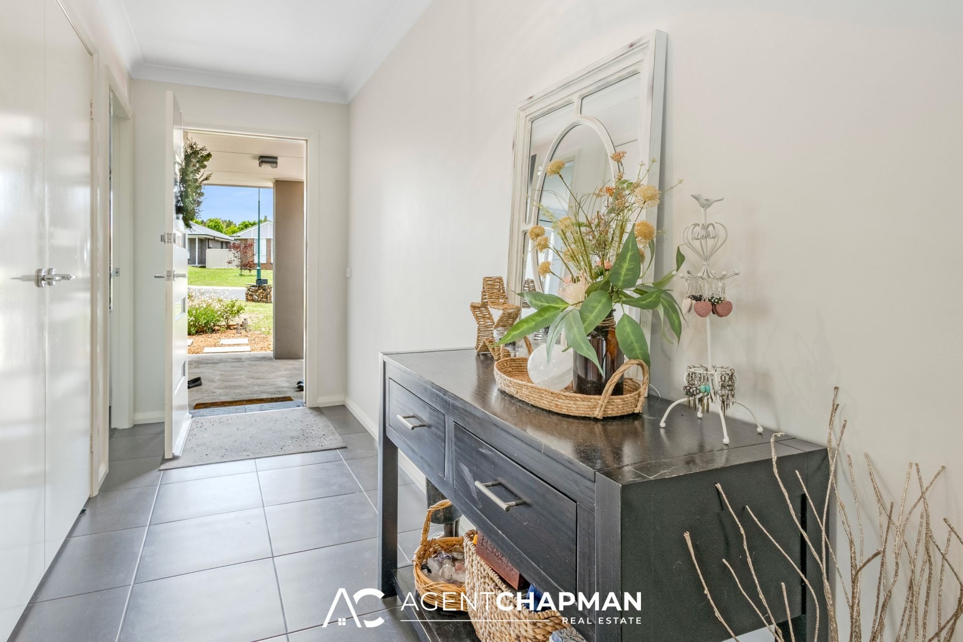 18 Amber Close Kelso NSW, Kelso - Thumbnail 2