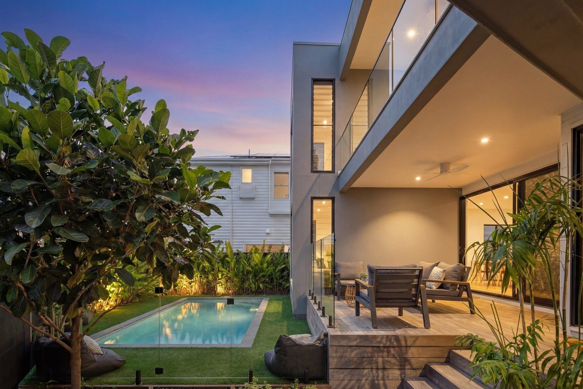 Offers over $2,650,000, 000 - Thumbnail 2