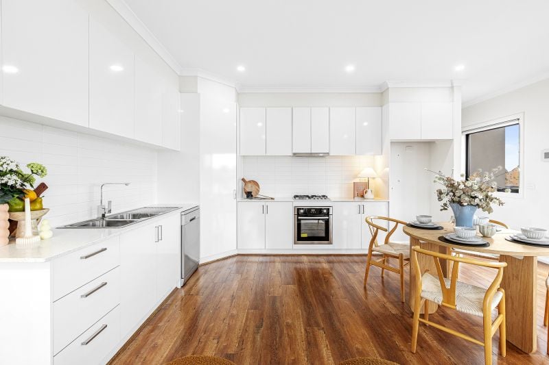 15 Calveley Place, Epping