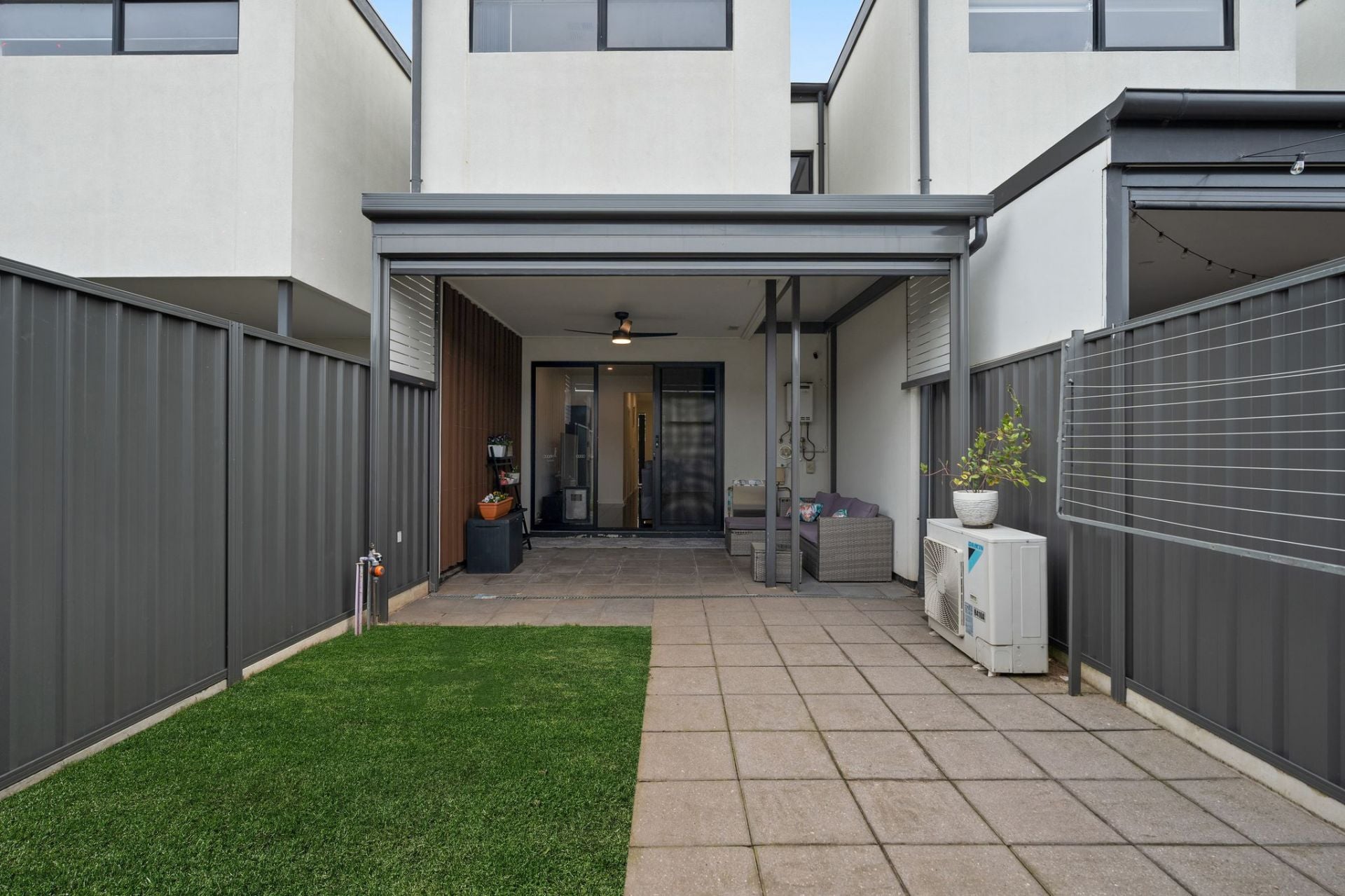 14 Stallion Drive, St Clair, St Clair - Image 1