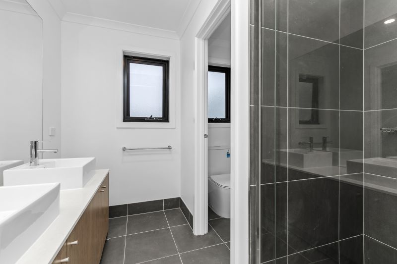 4 Lagi Entrance, Wollert