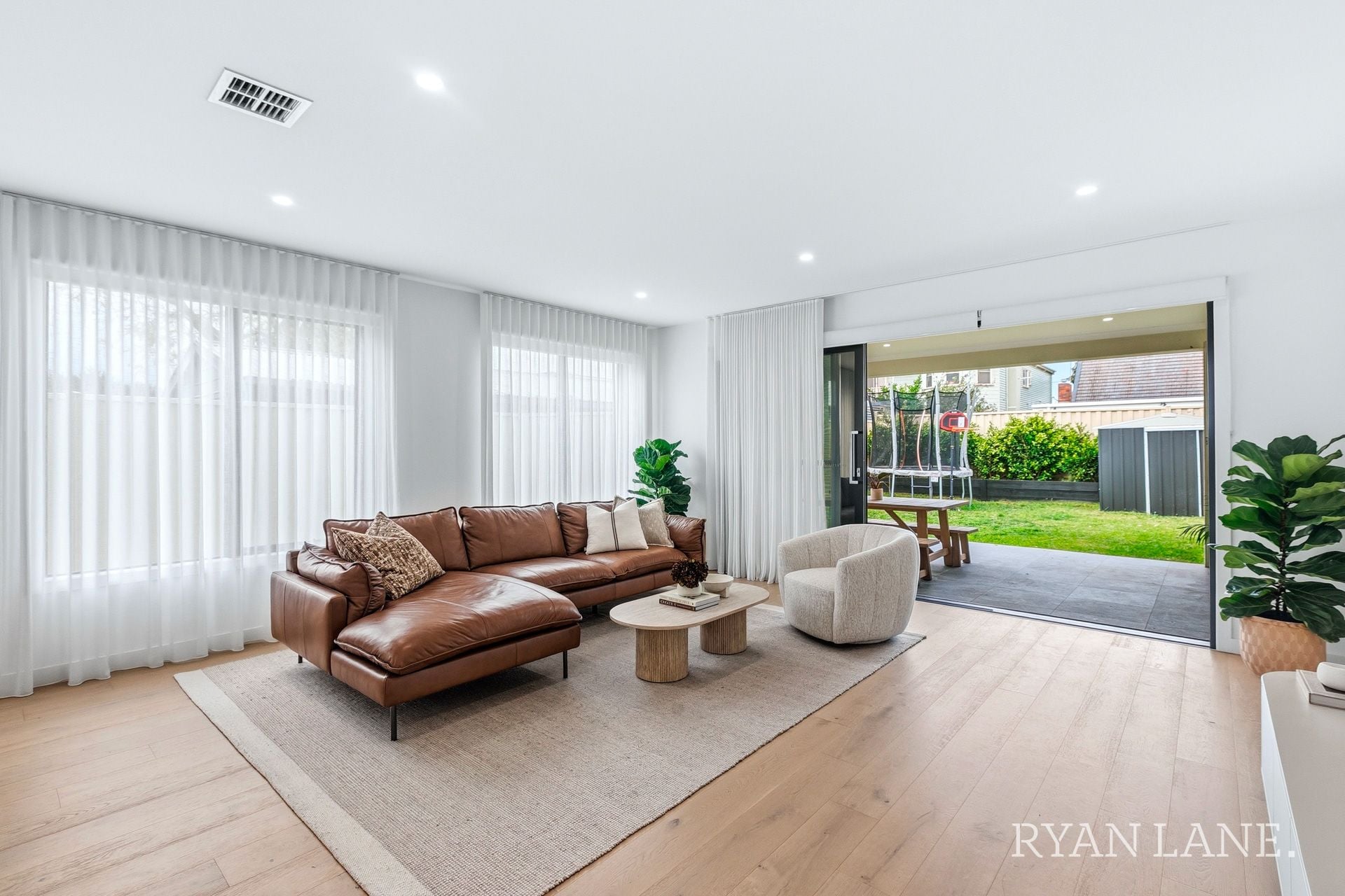 50 Bracken Grove Altona VIC, Altona - Thumbnail 2