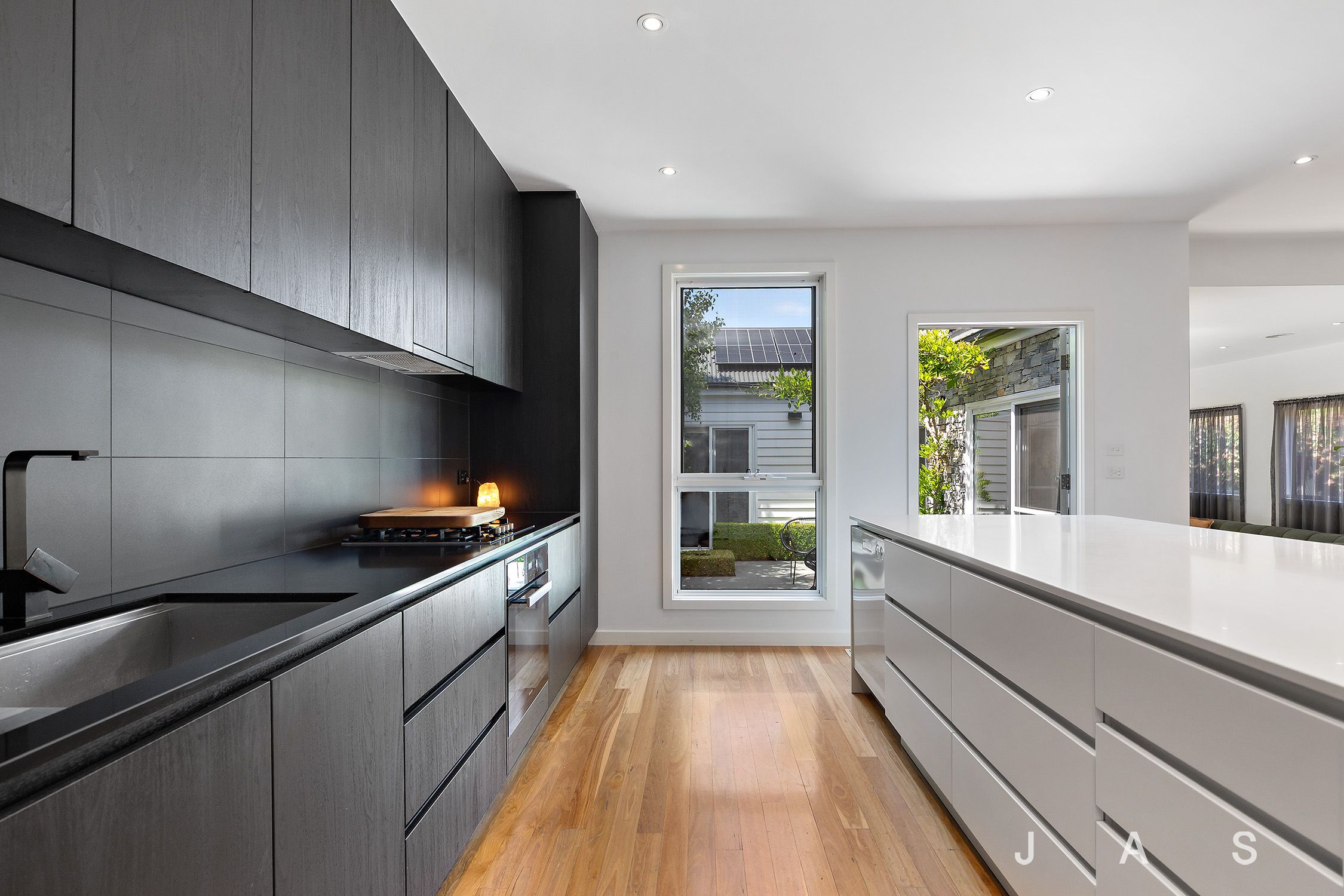 35 Chirnside Street, Kingsville, Kingsville - Thumbnail 7