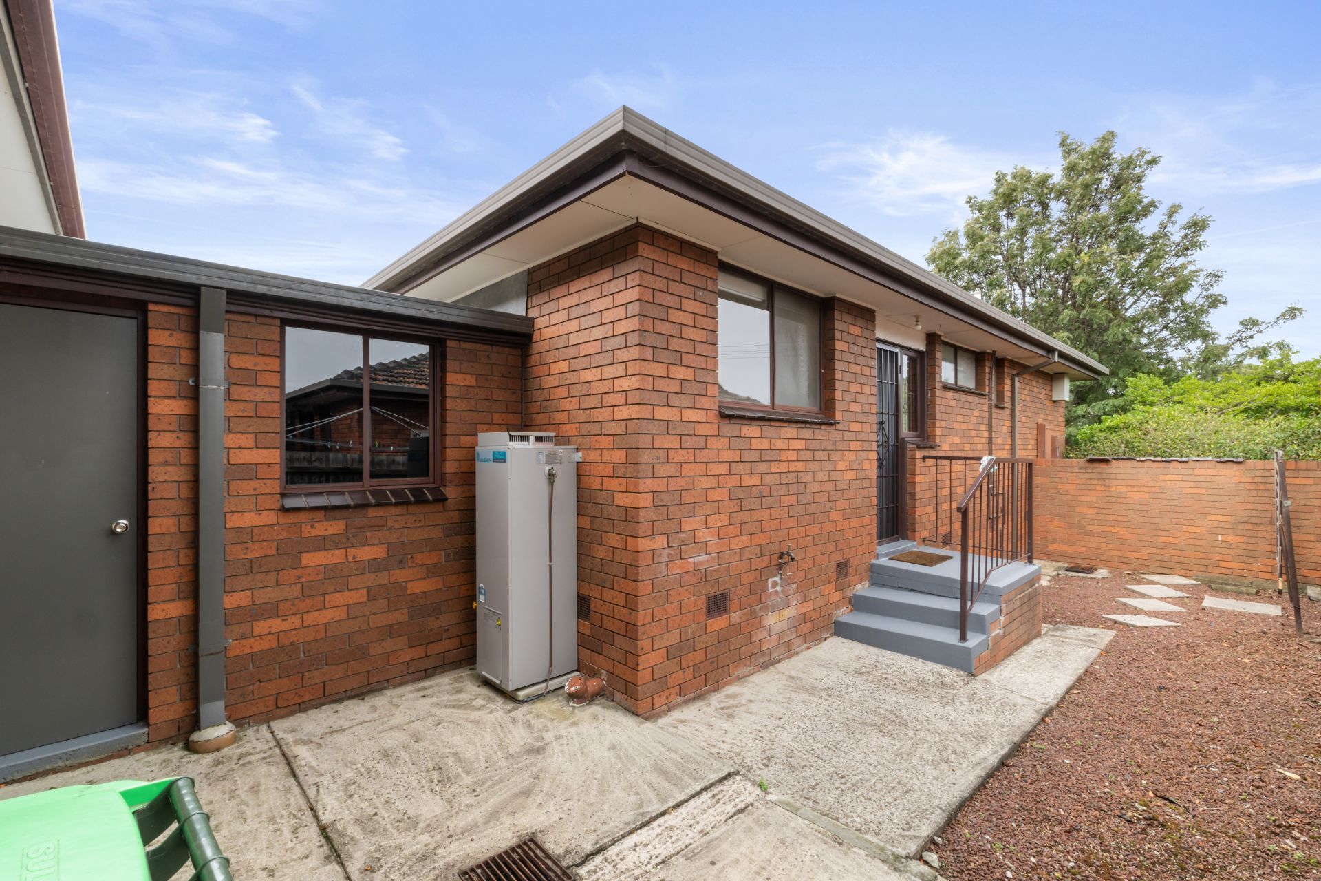 Charming And Low Maintenance Living In Prime Reservoir Location