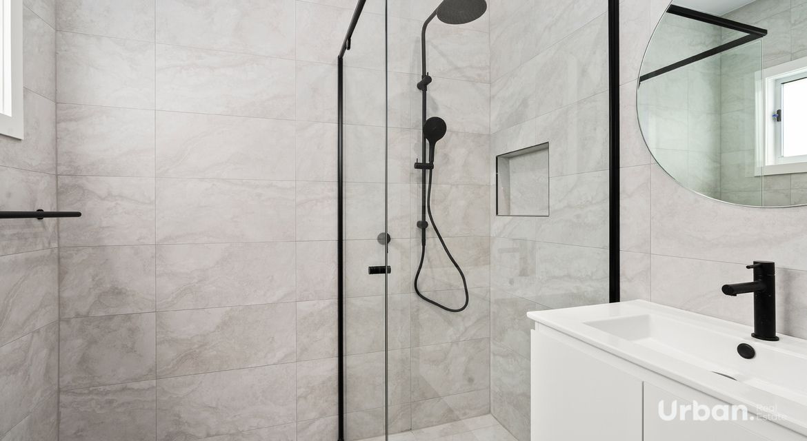 Tullimbar 3a Bowral Crescent