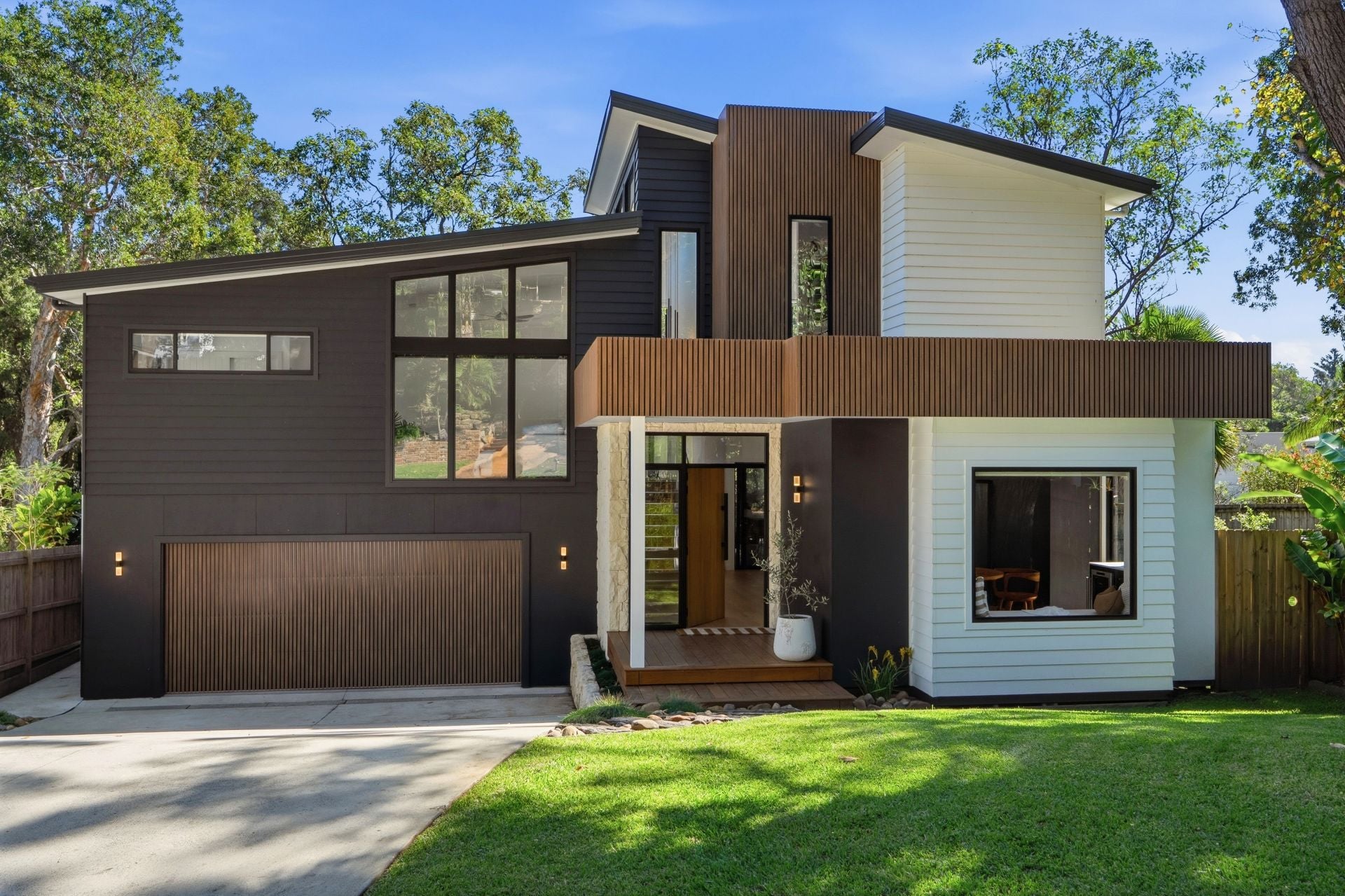 9 Peter Avenue Forresters Beach NSW, Forresters Beach - Image 1